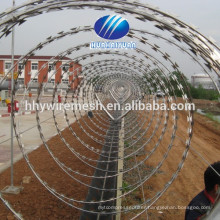 Concertina barbed wire,concertina wire fence (factory)